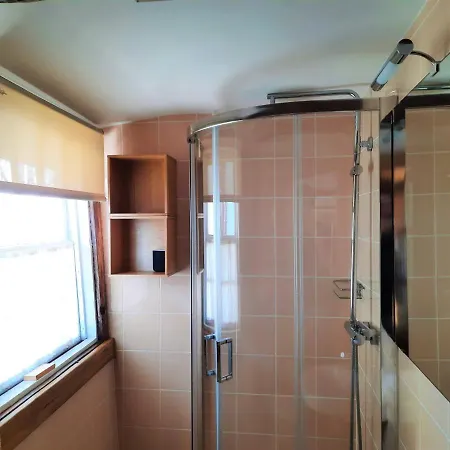 Guest house Casa Da Praca Velha Suit Mez. 4 *